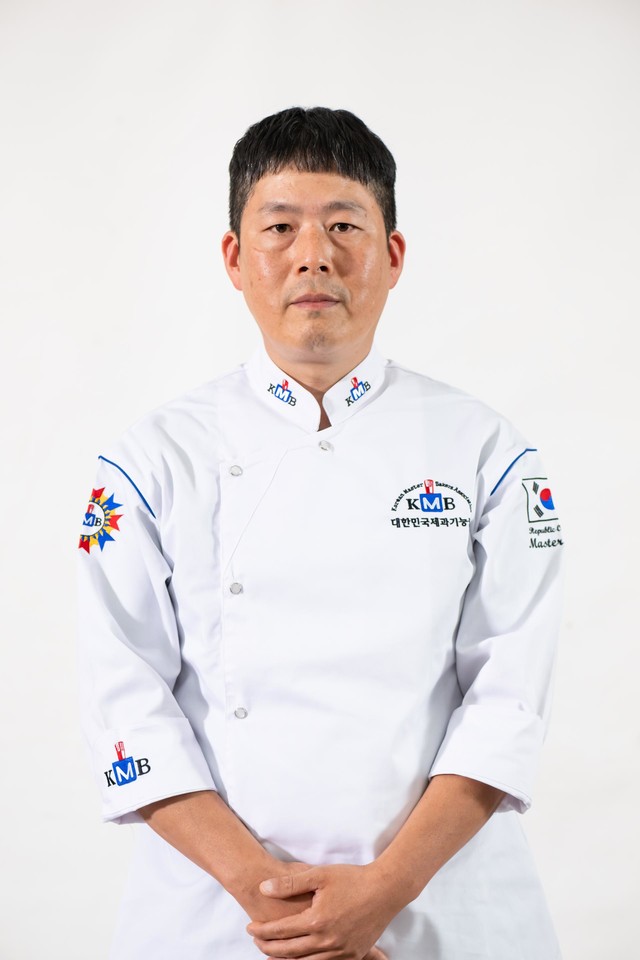기술위원 김용백