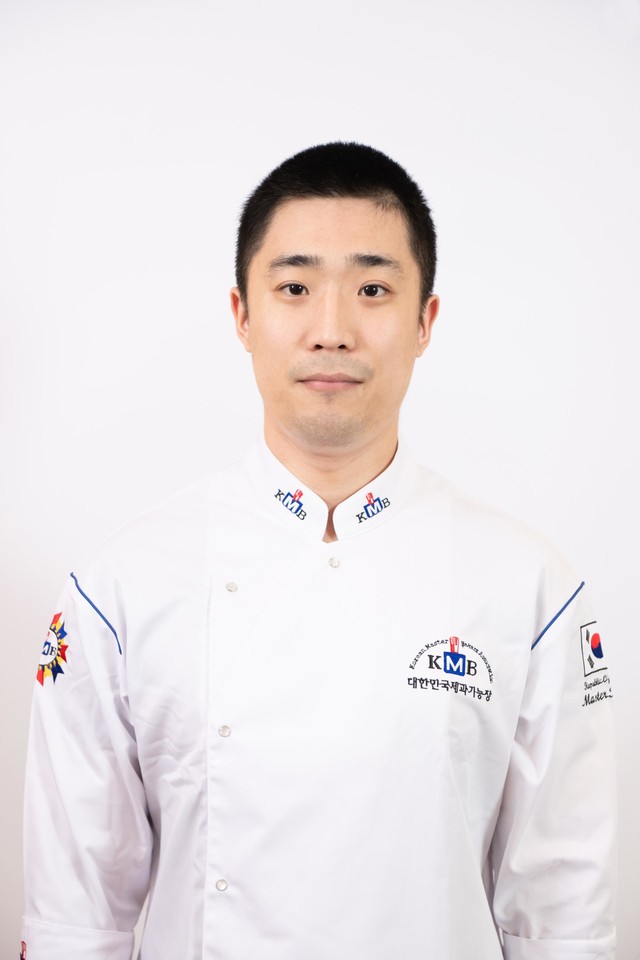 편집위원 김영운