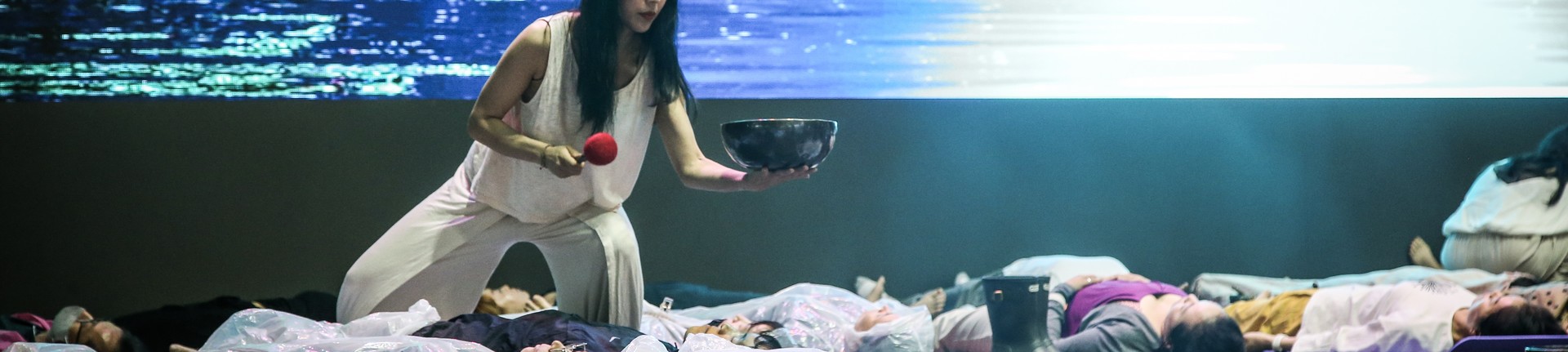 2025 세계 요가의 날 대전 싱잉볼 시연 사진