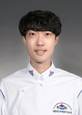 행사분과부회장 강윤호