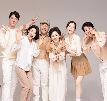 <span class="event-banner">일반·학원</span> <br> <span class="p_title">강민철스튜디오</span> <br> <span class="p_con">사이트제작 | 반응형 웹사이트 제작 SEO</span> <br>