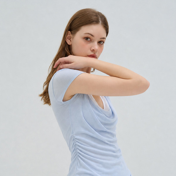 LAYERED HALTER-NECK T SHIRT SKY BLUE 상세 이미지
