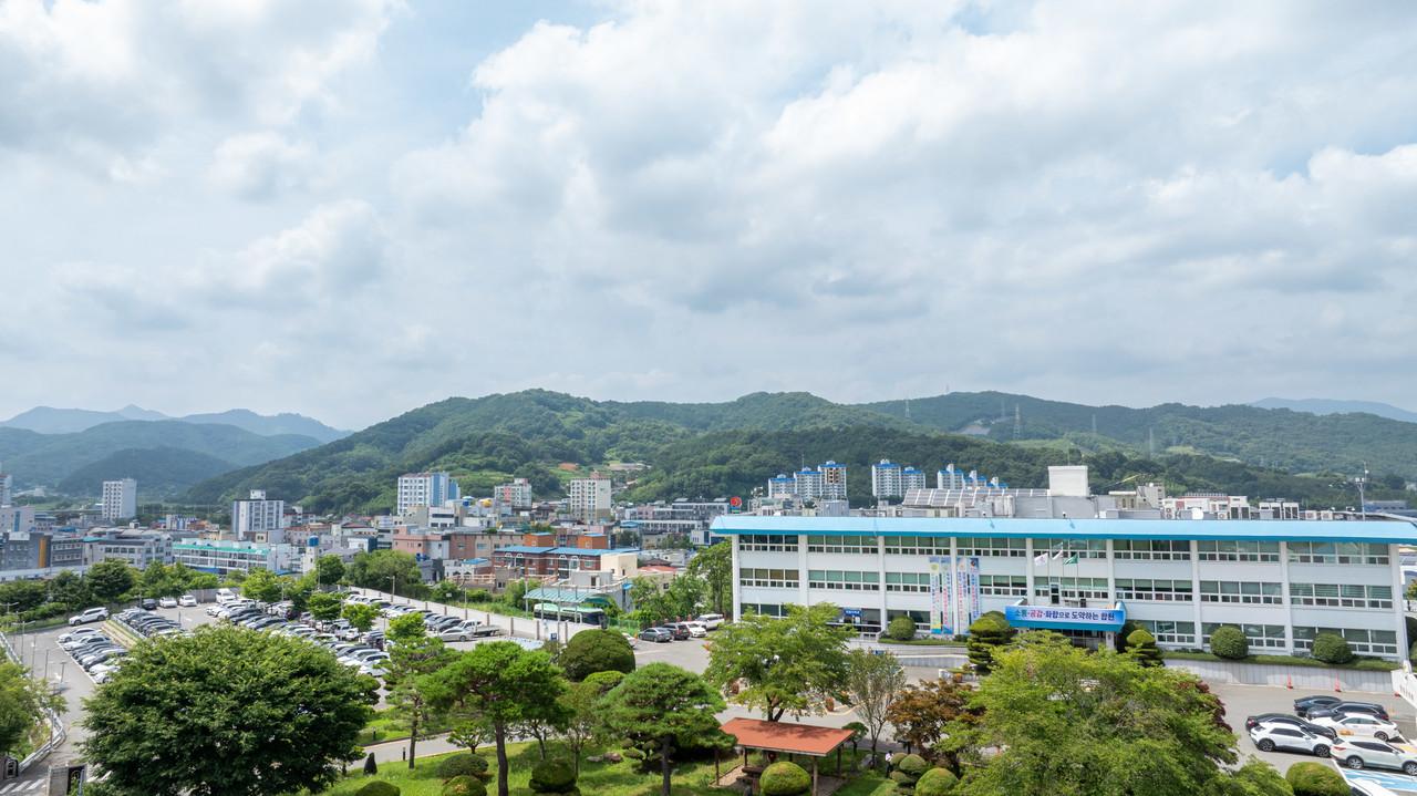 김현미 신임 부군수 취임... "도약 합천, 완성할 것"