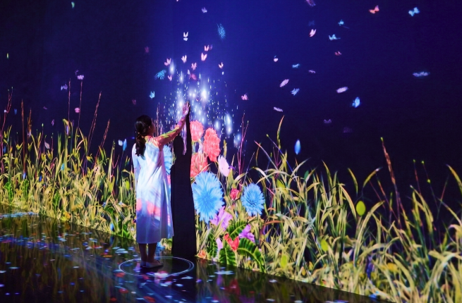 <span style="font-weight: bolder; letter-spacing: 0.5px; color: white; text-shadow: 0.7px 0.7px rgba(0, 0, 0, 0.1)"> BLOOMING GARDEN</span>