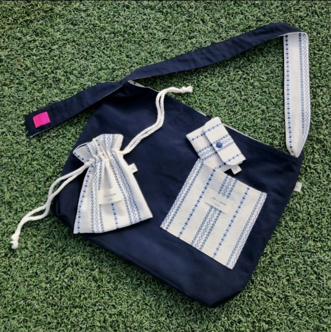 <p style="font-weight:800";>앤의작업실</p>