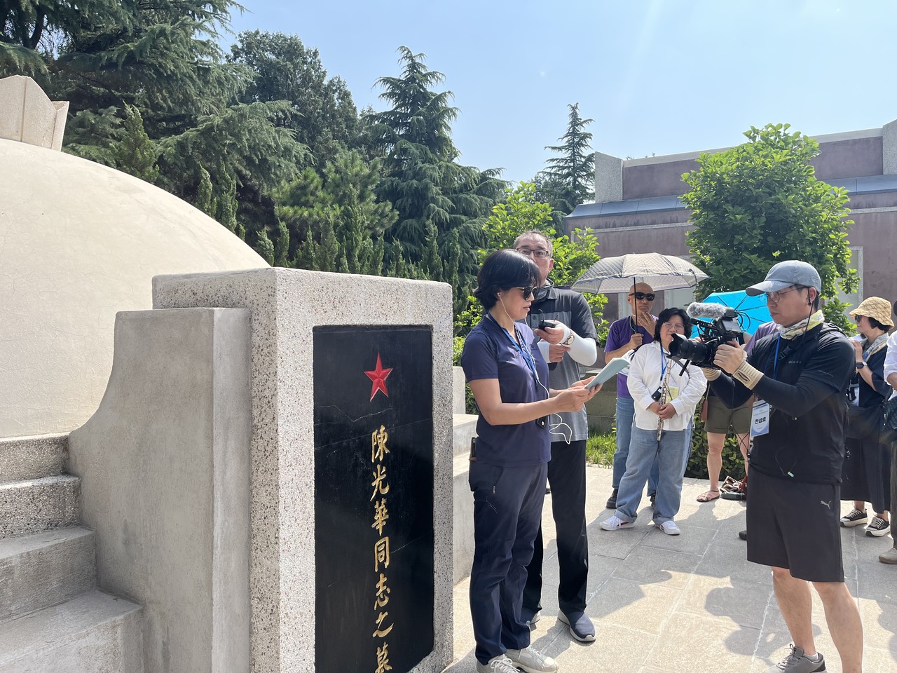 추모시 낭독