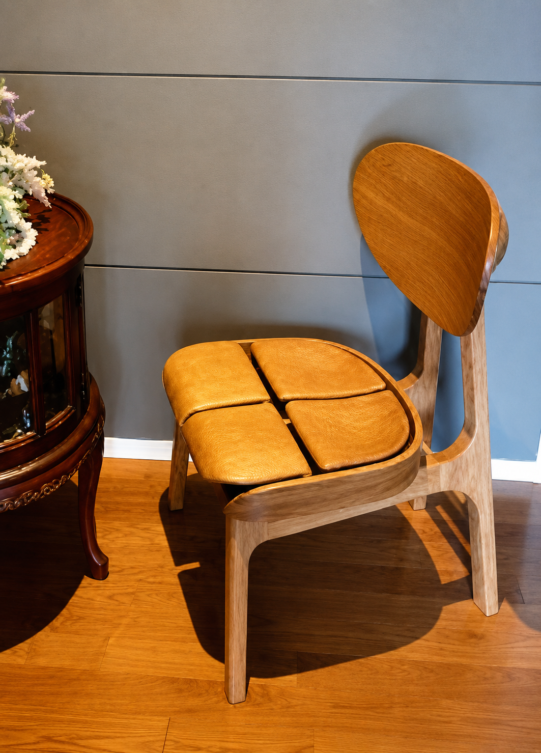 Hwang Noogi chair