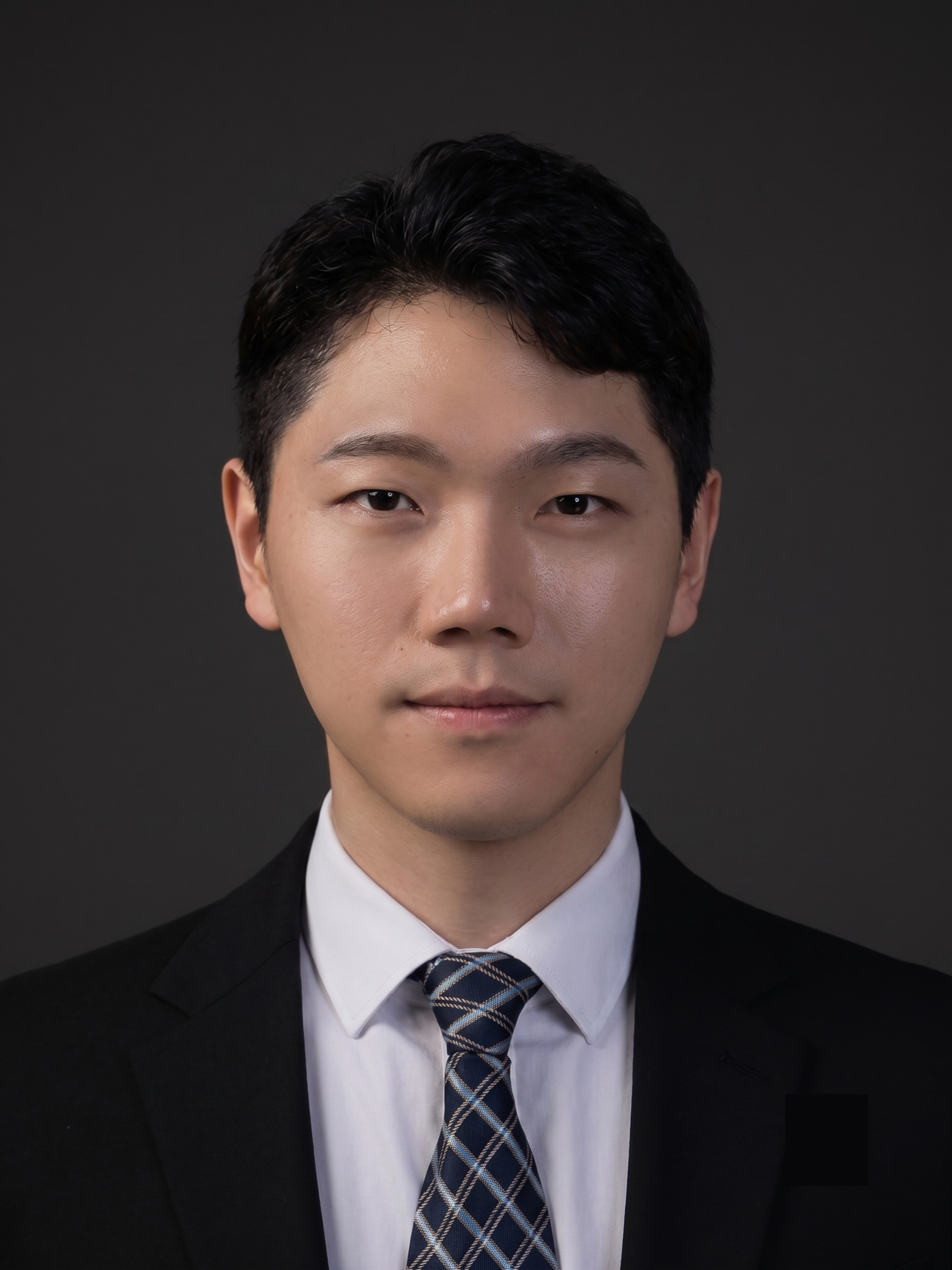 <p style="line-height: 1;"><span style="font-size: 16px;">변리사</span></p>  <p style="line-height: 1;"><span style="font-size: 36px;"><strong>정 은 석</strong></span></p>  <p style="line-height: 0;"> 	<br> </p> <div style="display: inline-block; padding: 3px 12px; border: 1px solid #ffffff; border-radius: 50px; background-color: transparent;"><span style="color: #ffffff; font-size: 13px; letter-spacing: 0px; vertical-align: middle;">&nbsp;+ Detail&nbsp;</span></div>  <p> 	<br> </p>