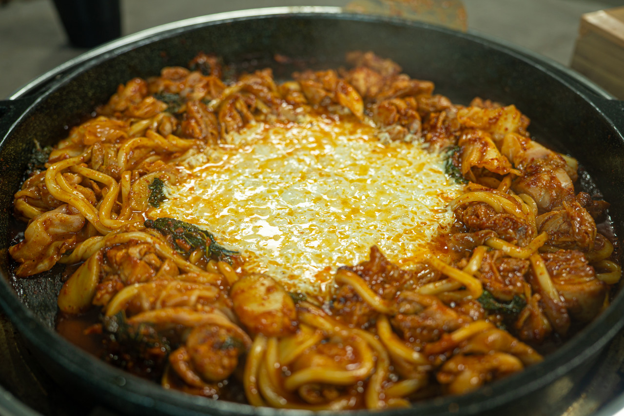 의성마늘닭갈비+우동사리+치즈사리