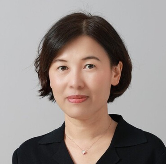 -<br><strong>박민희 </strong> <br> <span style="font-size:14px;">한겨레신문사 선임기자</span>
