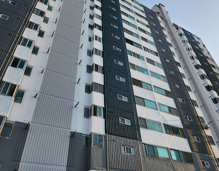 충남 보령 아파트 POUR 균열보수 및 재도장 시공사례
