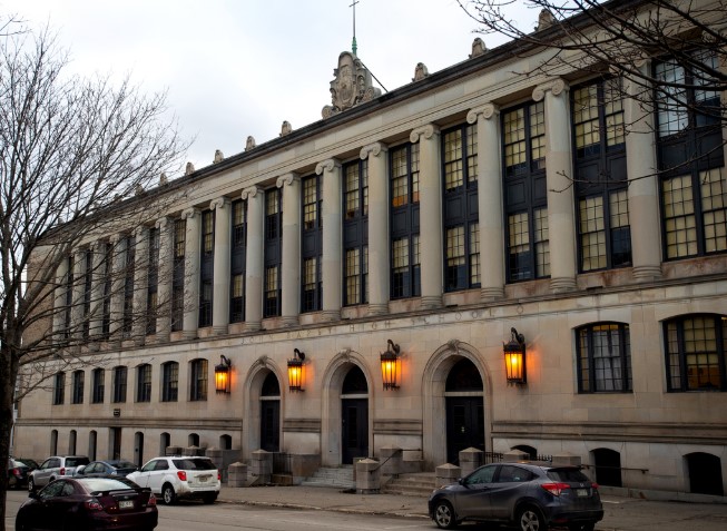 John Bapst Memorial High School 캠퍼스 전경 (임시 이미지)