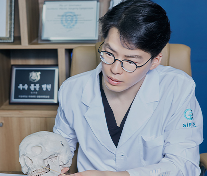 Customized facial contouring surgical analysis