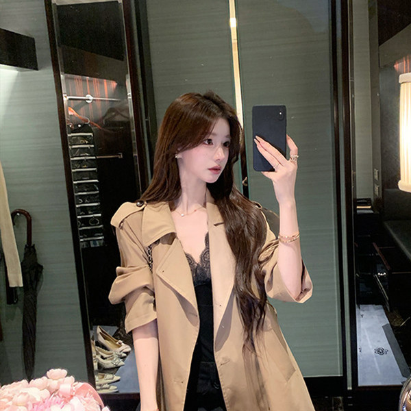 LOOK 1 · 브루아 벨티드 트렌치 자켓