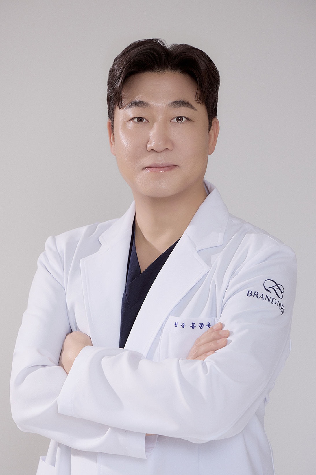 Hong Jong-uk official portrait