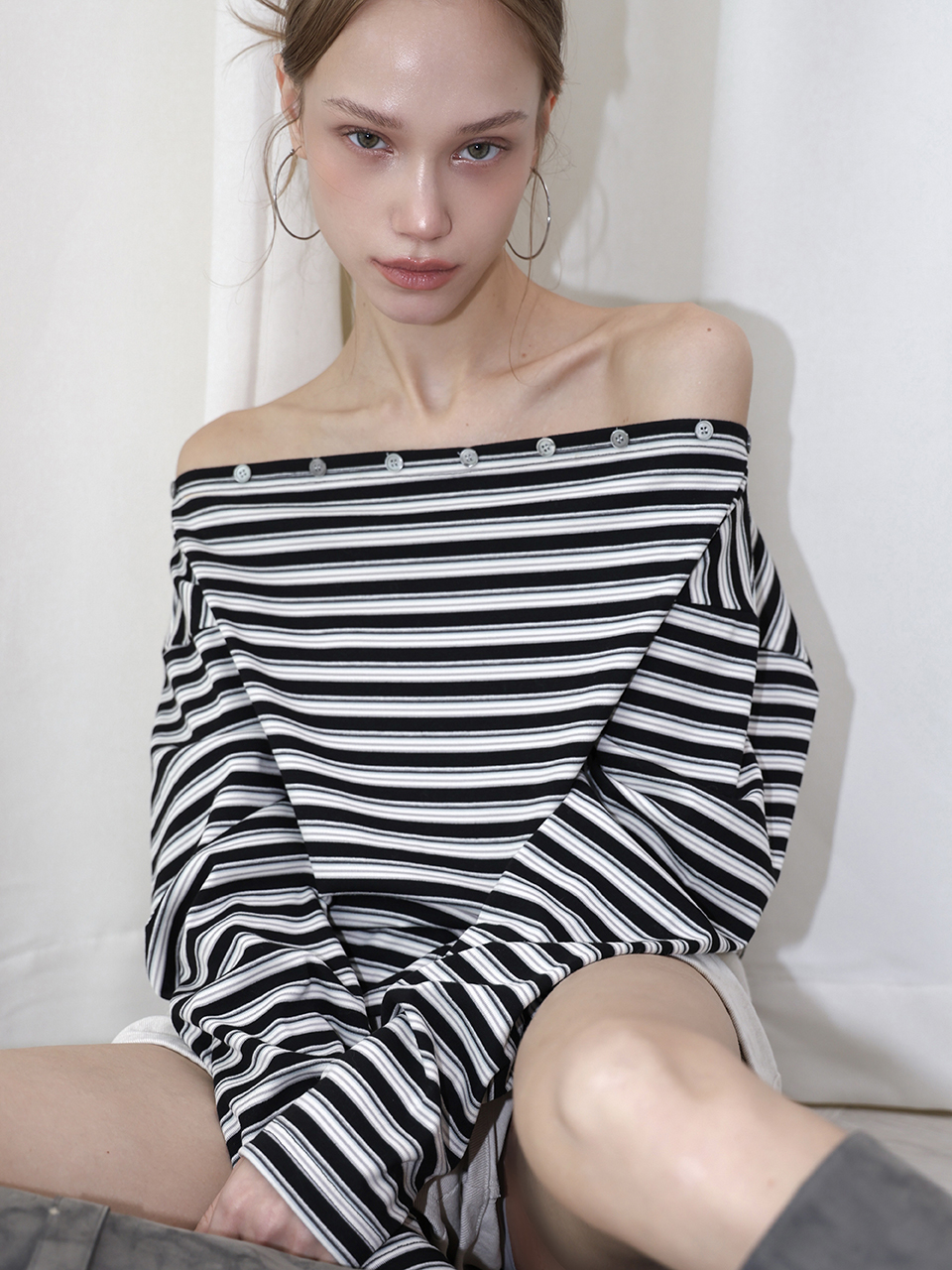 BUTTON STRIPE OFF-SHOULDER TOP - BLACK