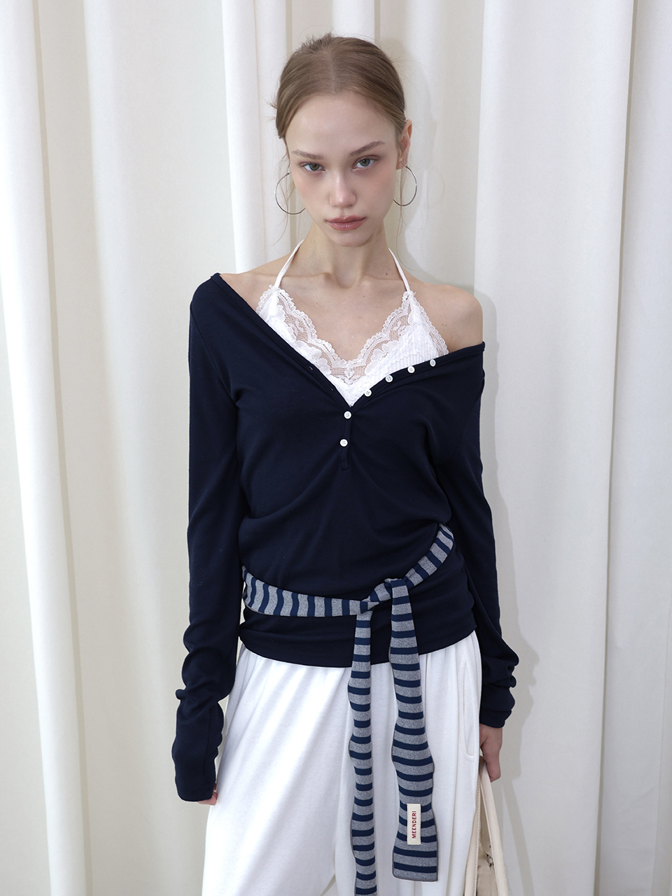 BUTTON V-NECK TOP - NAVY