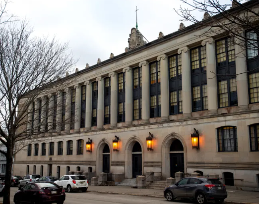 John Bapst Memorial High School 캠퍼스 전경 (임시 이미지)