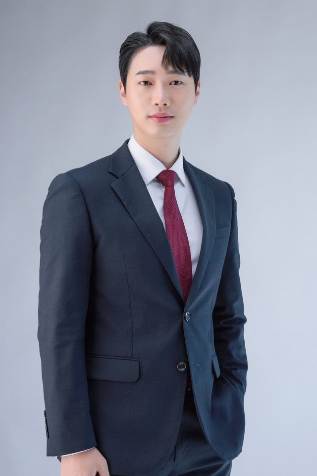 이용석 아나운서 프로필 사진