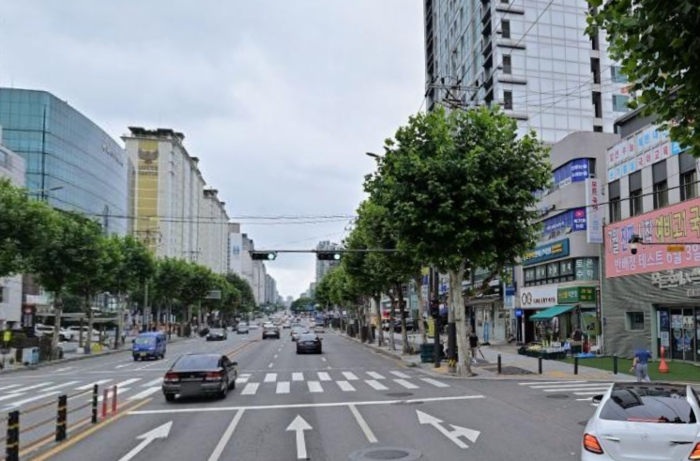[네디아뉴스] ‘대한민국 학원가 1번지’ 강남구 대치동 대로변 코너 빌딩 160억 원 매물 출현… “준주거지역 입지로 재건축·신축 가치 탁월” 미리보기
