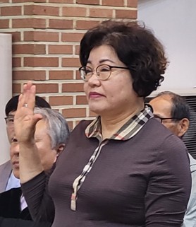 9529926518c63.jpg