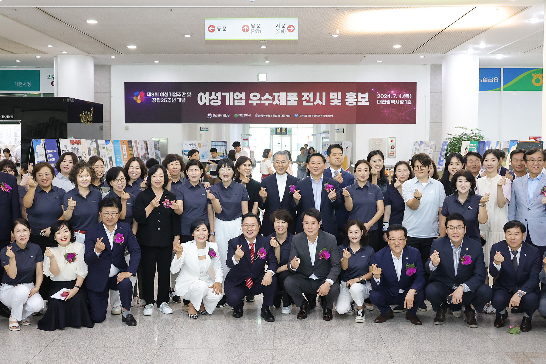 336a0aeda311b.jpg