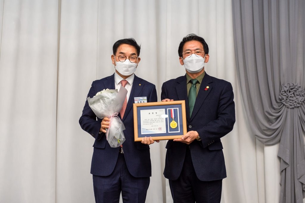 인재육성재단 창립19주년 기념식 이미지(9)
