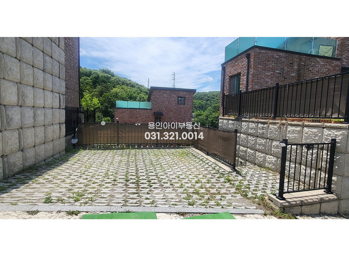 No.3938] 용인전원주택 삼가동 해랑타운하우스 1층방, 도시가스, 철콘, 중정, 주차2대, 중정, 도심5분인프라 갖춘 주택