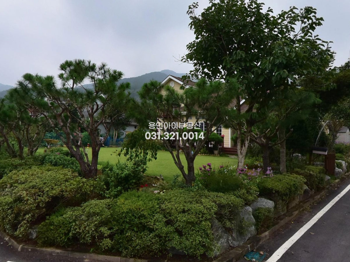 No.3956] 용인 원삼 사암리 전원주택 월세, 도시가스, 오폐수직관, 방4개 있는 넓은 2층 전원주택, 탁트인뷰와 넓은 정원을 가꾸며 살아보세요