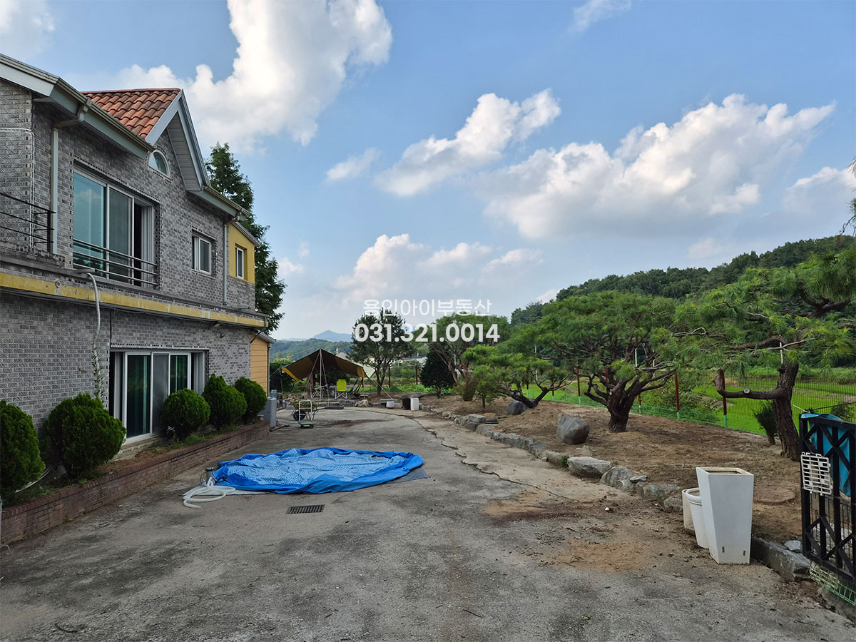 No.3976] 용인전원주택 양지 송문리 탁트인뷰, 도심가까운 숲세권 전원생활~ 방4 2세대거주가능, 200평 넘는 넓은 대지, 철콘, 직관, 멋진조경