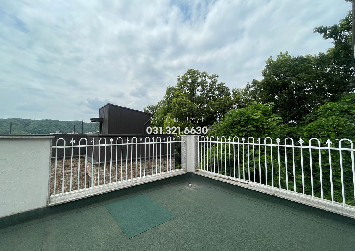 No.5105] 용인 기흥구 중동 단독형 타운하우스, 넓은 정원·산전망·옥상테라스, 즉시입주 가능