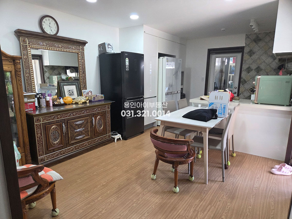No.3935] 용인전원주택매매 처인구 김량장동 더숲어숲 3억대 소형타운하우스, 도시가스, 개별마당, 1층 방, 다락, 주차2대, 용인시내권 대단지 타운하우스