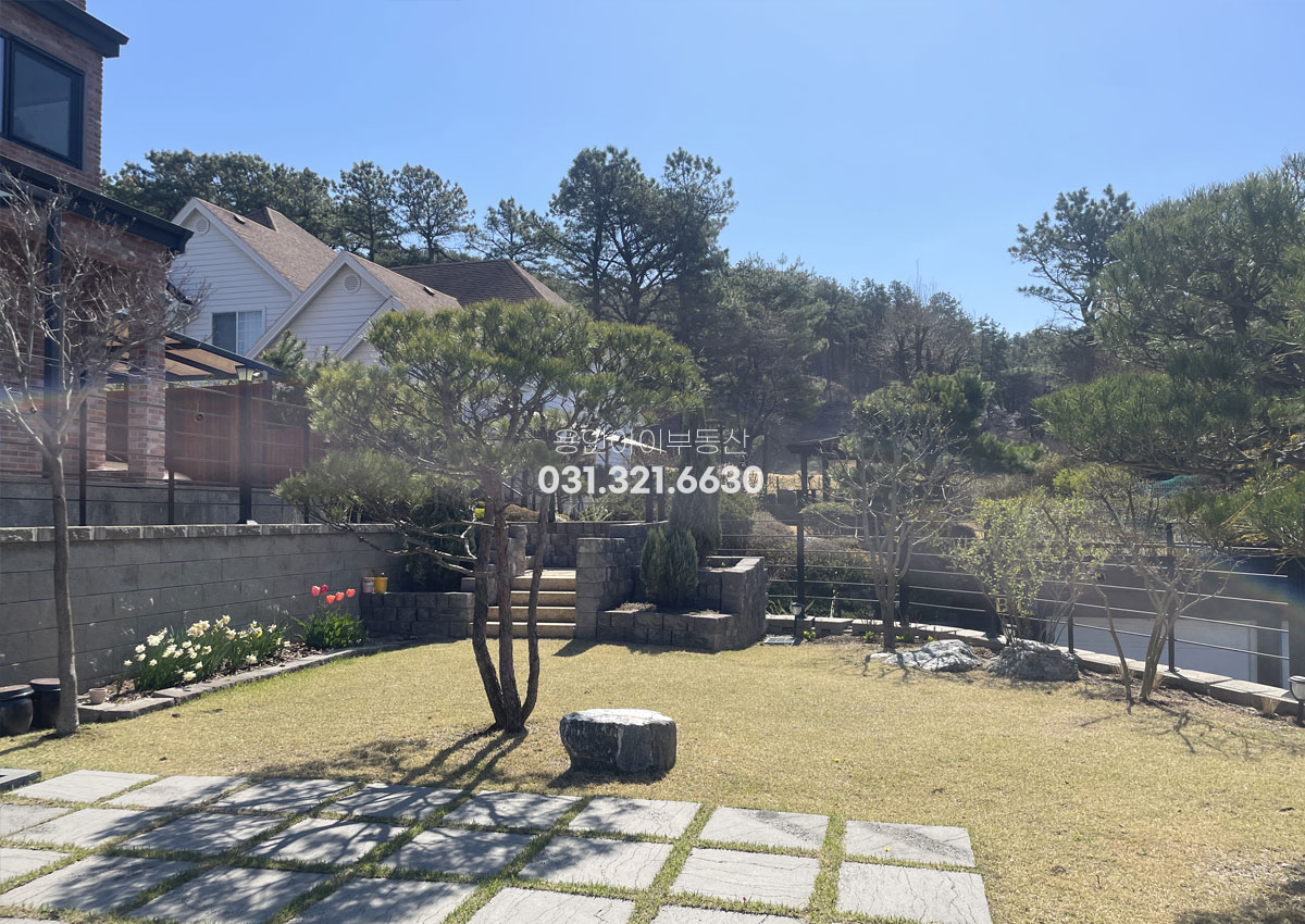 No.5087] 용인 남동 은화삼 샤인빌 골프장뷰 전원주택, 주차 여유롭고 정원까지 완벽한 힐링하우스! 방 4개, 도시가스 인입!