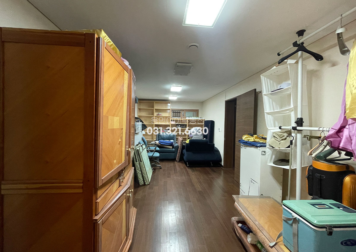 No.5111] 용인 기흥구 중동 단독주택 매매, 넓은 대지와 약 90평 규모의 대형주택, 지하 별도 출입구로 2세대 거주 가능, 방6·욕실5, 도시가스