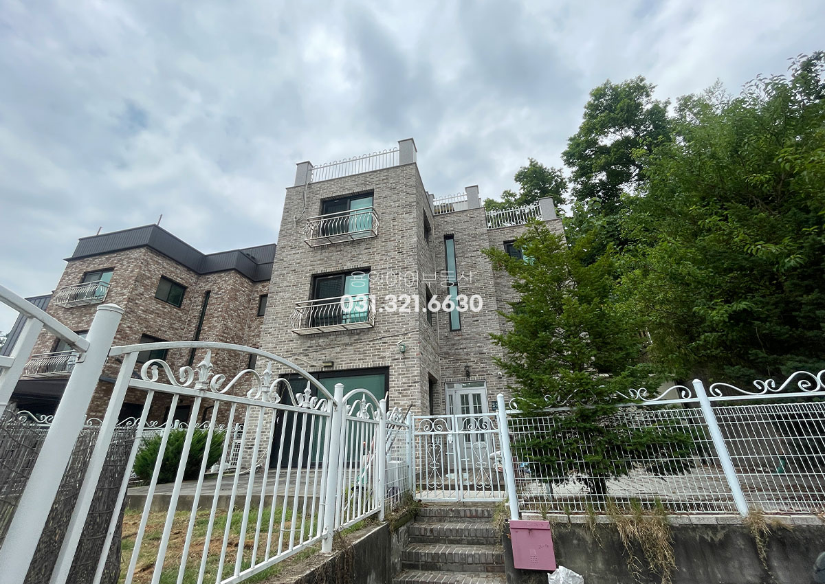 No.5105] 용인 기흥구 중동 단독형 타운하우스, 넓은 정원·산전망·옥상테라스, 즉시입주 가능