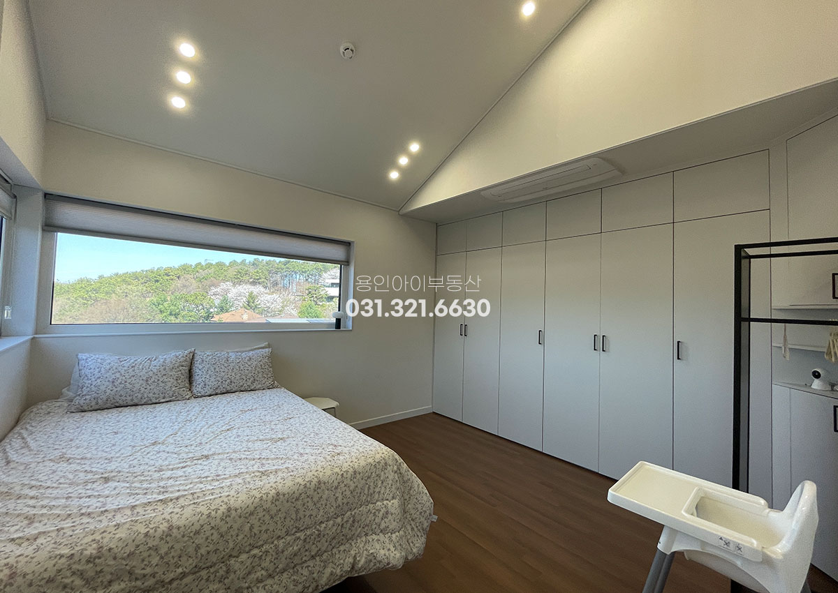 No.5087] 용인 남동 은화삼 샤인빌 골프장뷰 전원주택, 주차 여유롭고 정원까지 완벽한 힐링하우스! 방 4개, 도시가스 인입!