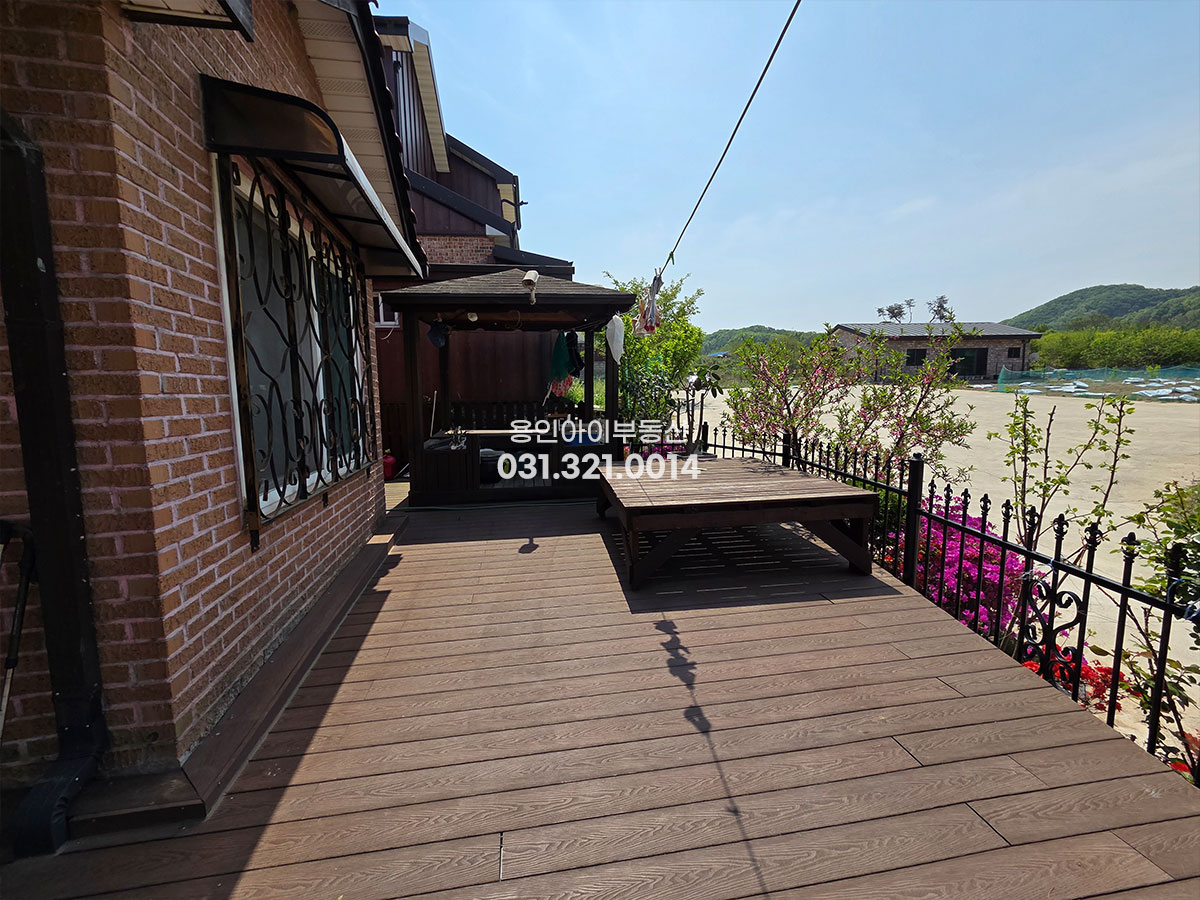 No.3900] 용인전원주택 양지 송문리 대가족 거주가능한 방5개 넉넉한 철콘 전원주택, 햇살좋고 잘 가꿔진 정겨운집, 심야전기, 잘가꿔진 정원