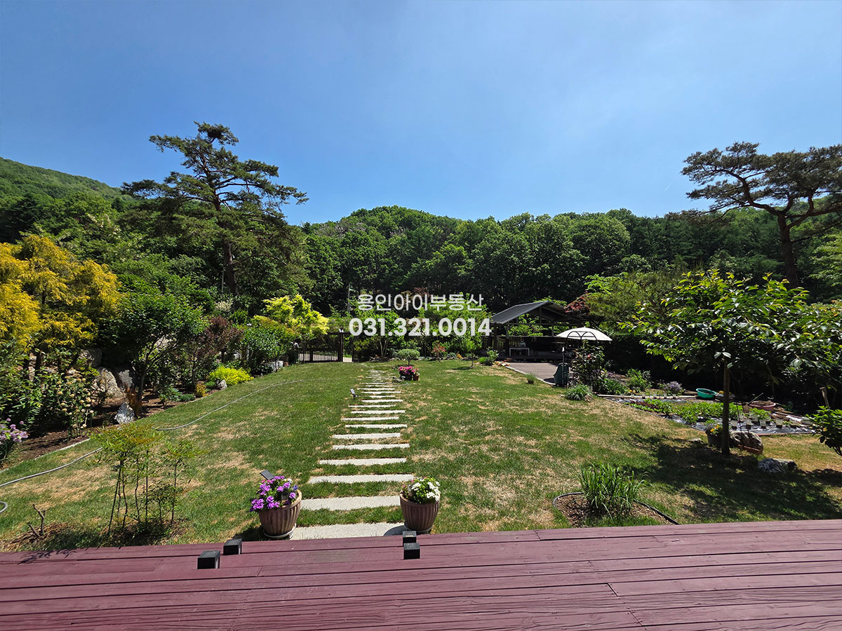 No.3913] 용인전원주택 양지 대대리 한터전원마을 청정지역 숲뷰 프라이빗한 단층전원주택, 넓은정원, 방5 살기좋은 단층주택