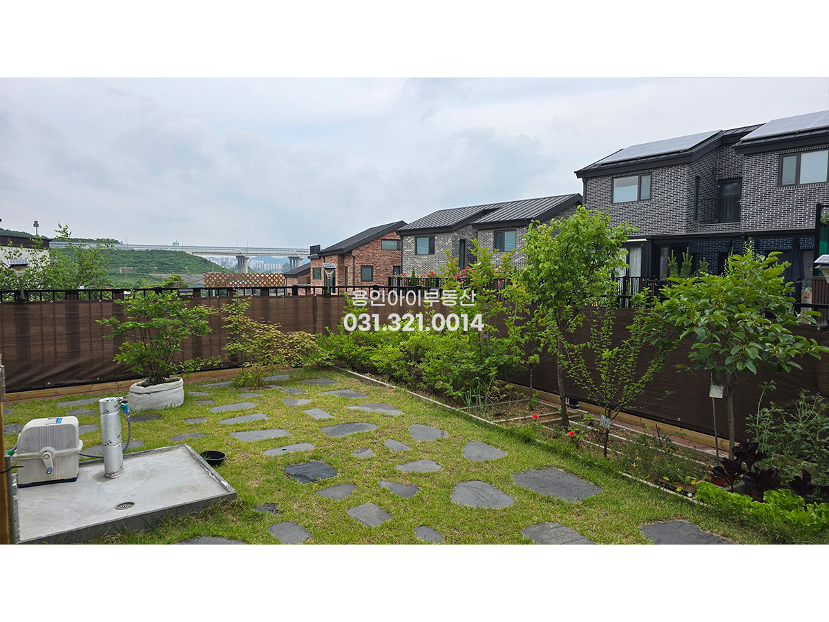 No.3924] 용인전원주택 양지 주북리 포레스트247 단지내 신축급 철콘전원주택, 캐노피 주차2대, 태양광, 썬룸, 다 갖춘 정성가득 예쁜전원주택