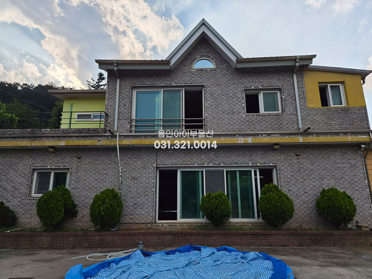 No.3976] 용인전원주택 양지 송문리 탁트인뷰, 도심가까운 숲세권 전원생활~ 방4 2세대거주가능, 200평 넘는 넓은 대지, 철콘, 직관, 멋진조경
