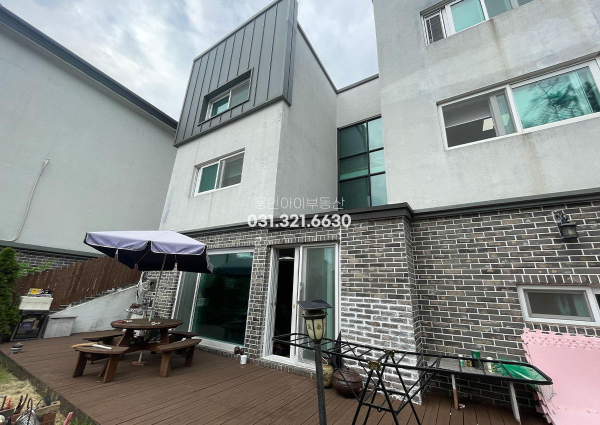No. 5115] 용인 기흥구 중동 단독주택 전세, 초당역 생활권·석성산 자락의 넓은 마당과 썬룸을 갖춘 3층형 단독 타운하우스