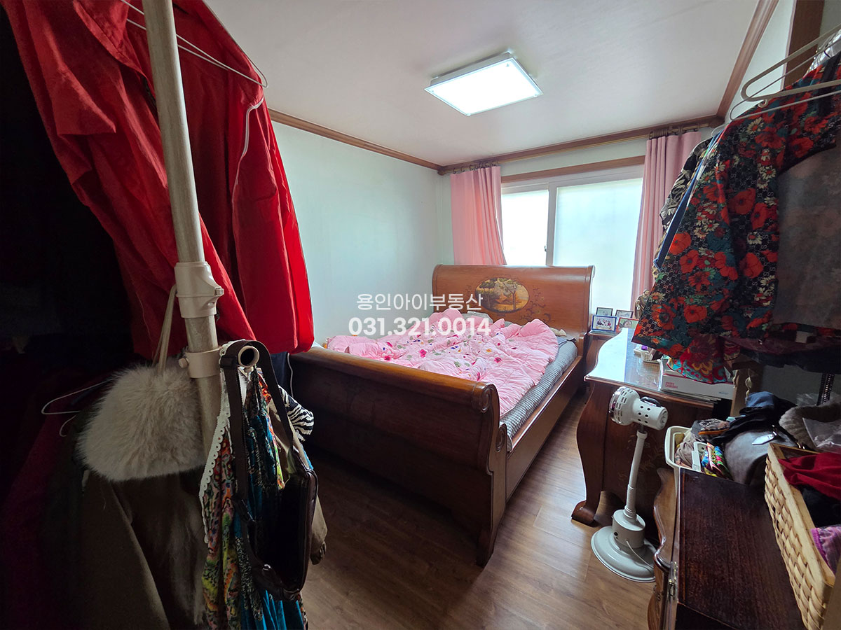No.3900] 용인전원주택 양지 송문리 대가족 거주가능한 방5개 넉넉한 철콘 전원주택, 햇살좋고 잘 가꿔진 정겨운집, 심야전기, 잘가꿔진 정원