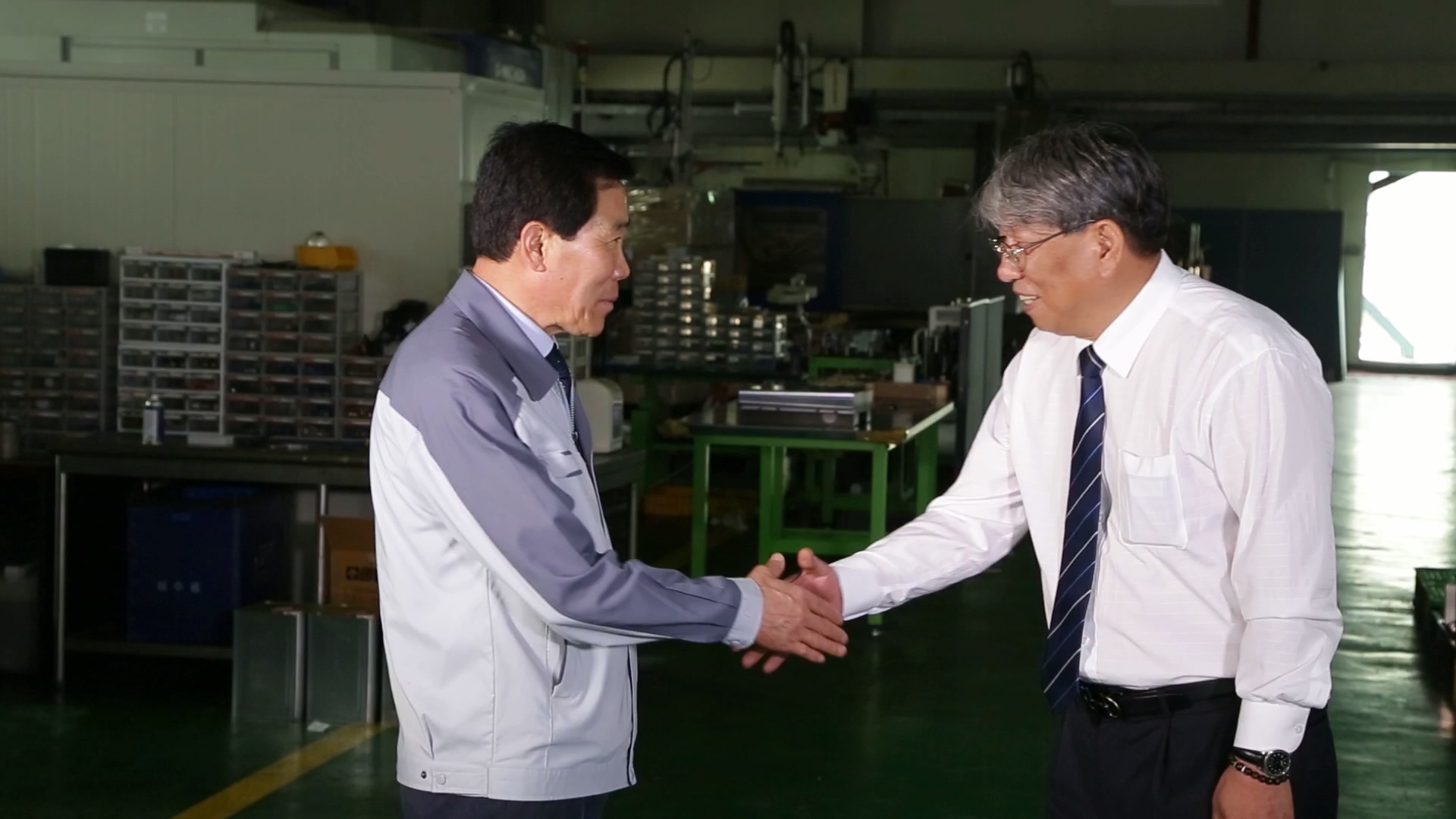 5b3f91fec7190.jpg