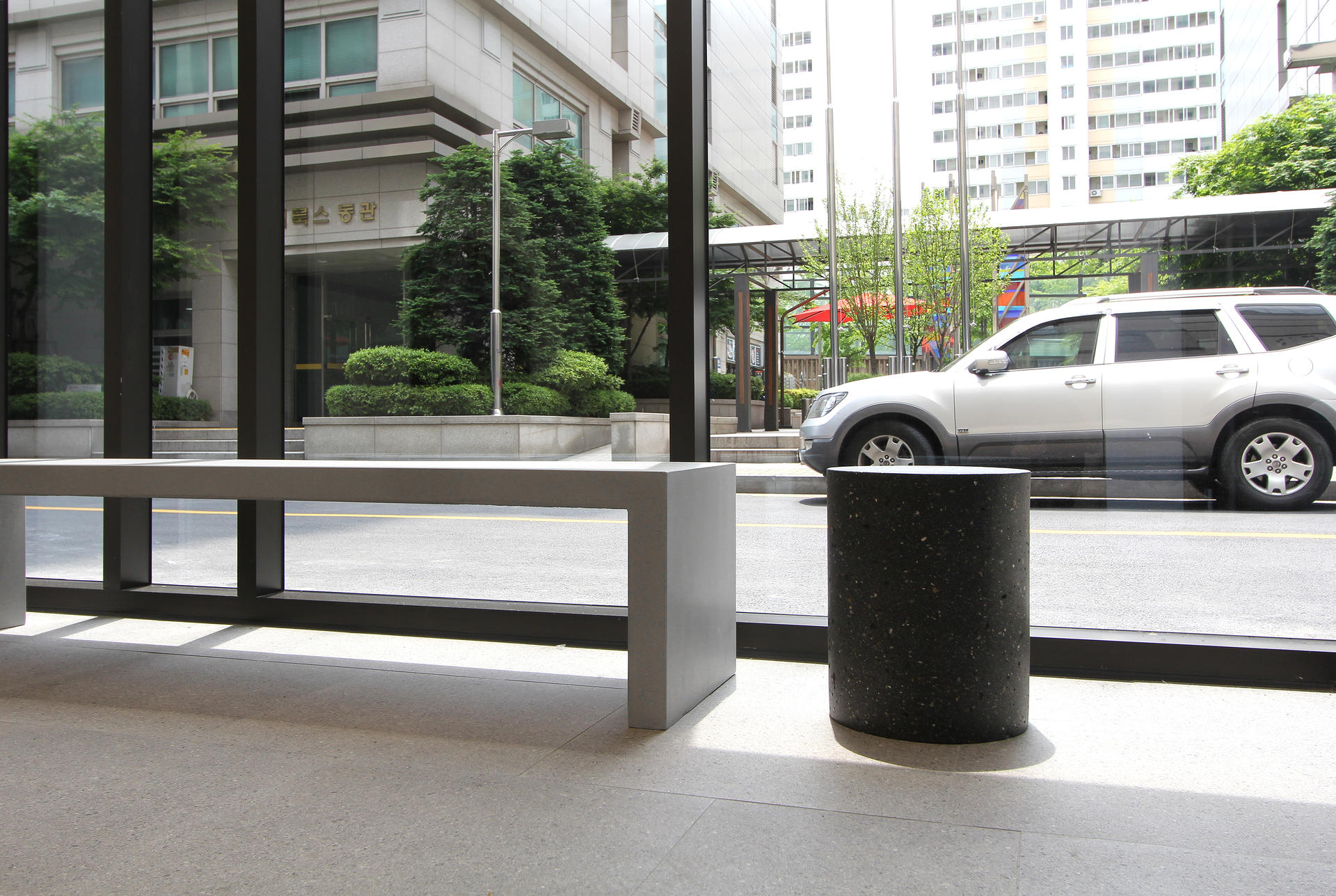 concrete bench & terrazzo stool : UHPC 디자인 콘크리트 디크리트