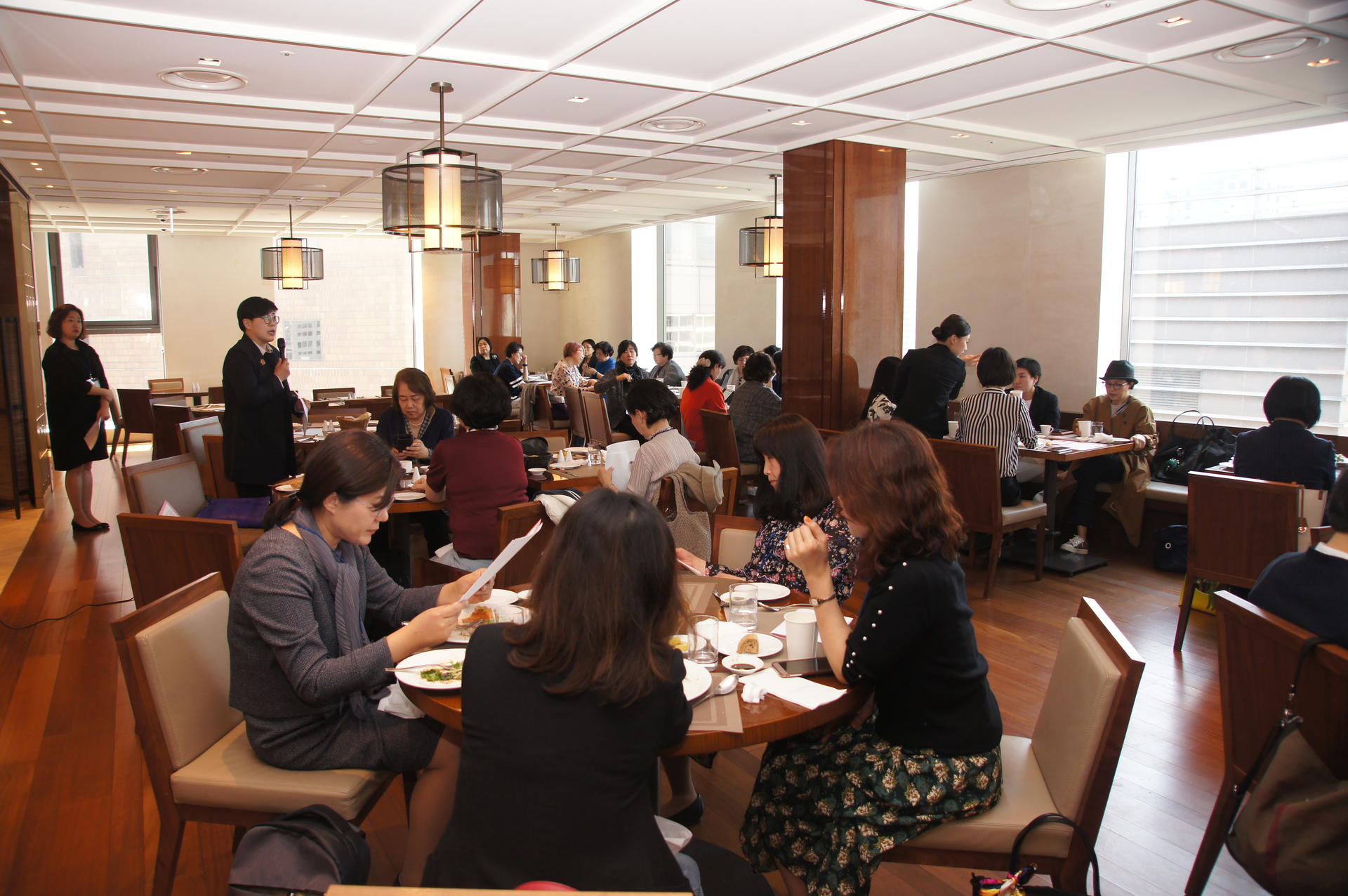 5ae445a0954dc.jpg