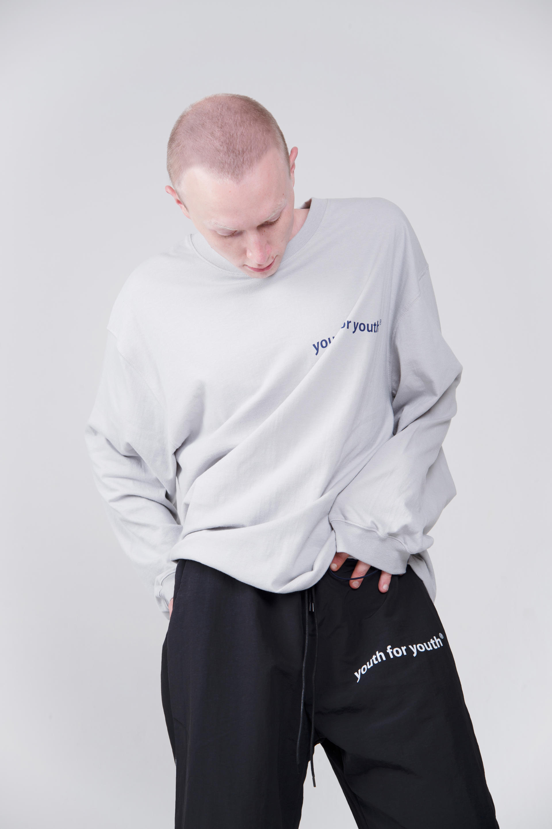 Motherfucker Longsleeve Gray 퍼버츠 서울