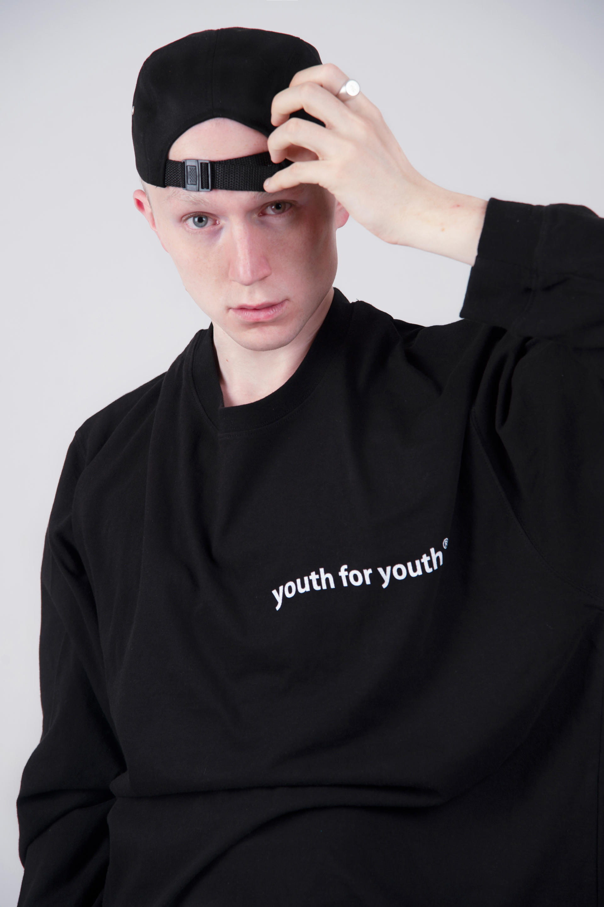 Motherfucker Longsleeve Black 퍼버츠 서울