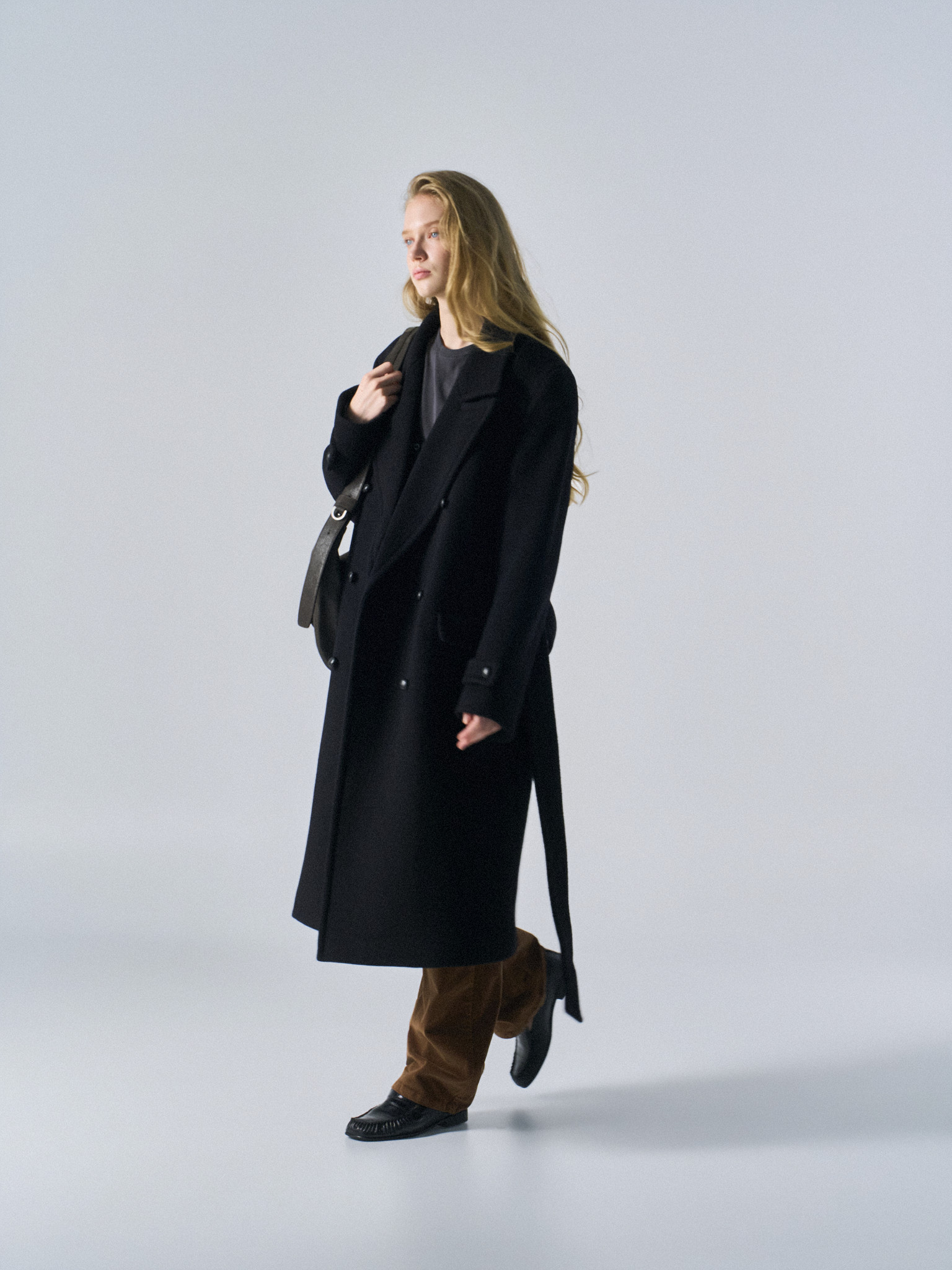 Corwin cashmere double-breasted coat black