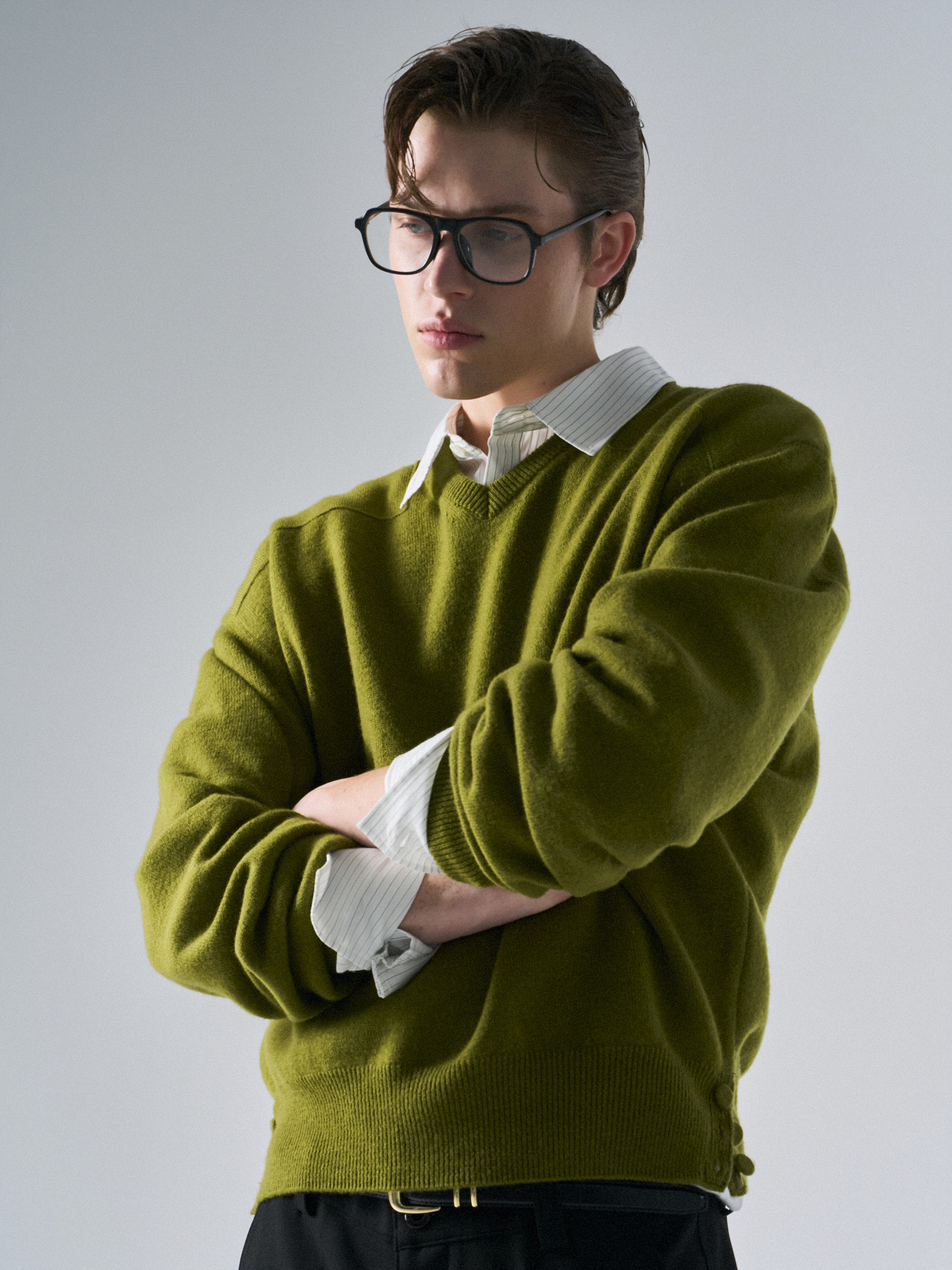 Frost paneled v-neck sweater clover