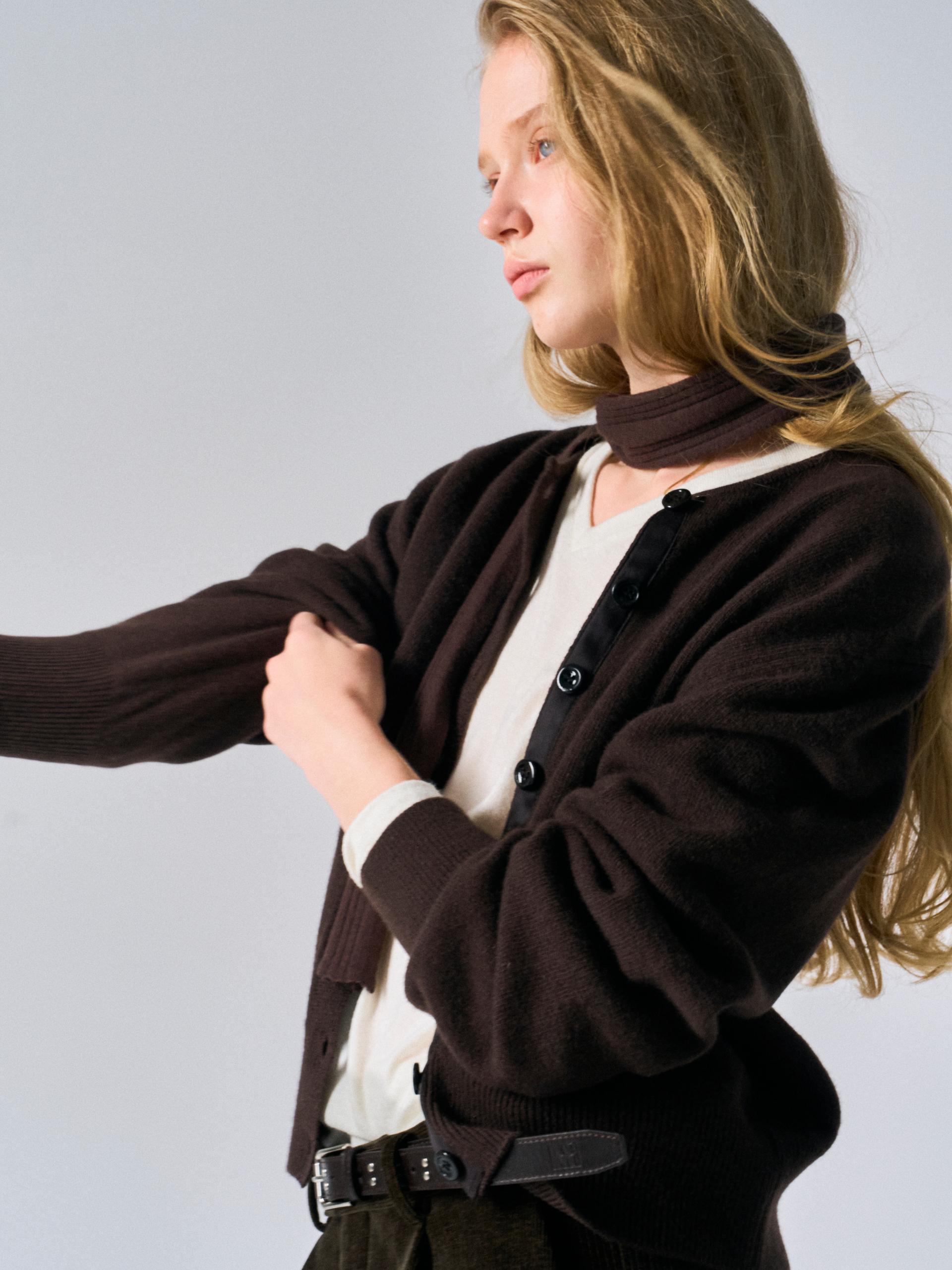 Lou border scarf cardigan taupe